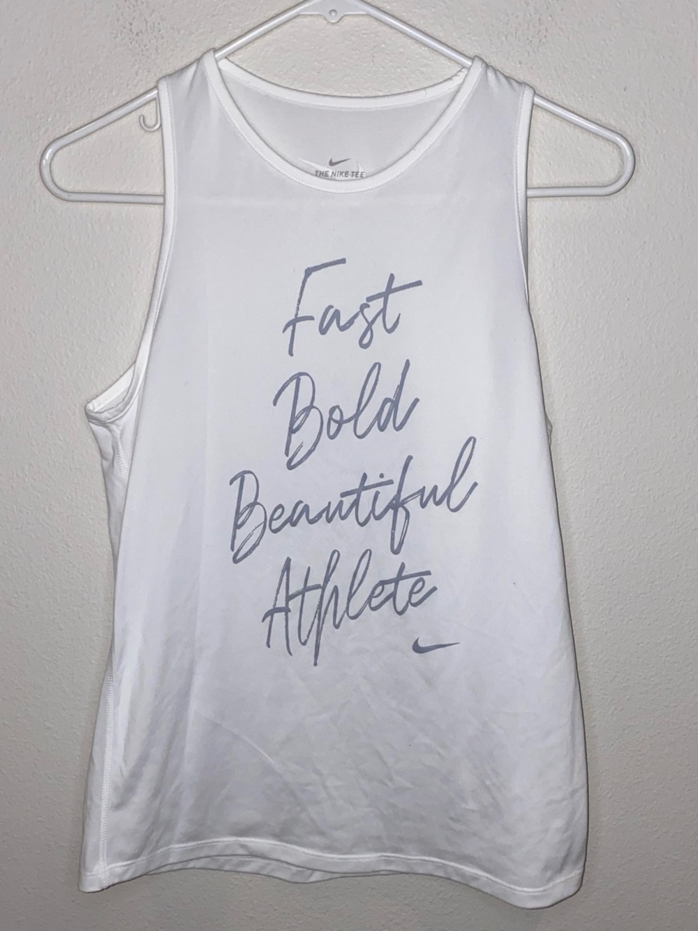 Nike White Tank Top Woman’s M‎ Fast Bold Beautiful Athlete
